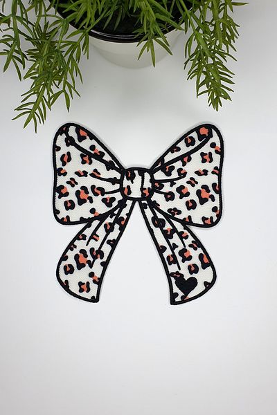 decofav Ribbon Shaped Salmon Black Leopard Patterned Cocktail Napkin 1 Piece