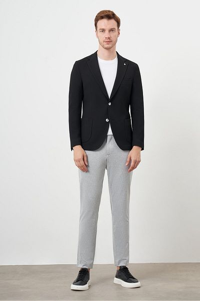 Morven Men's Black Woven Slim Fit Bag Pocket Mono Collar Sports Jacket