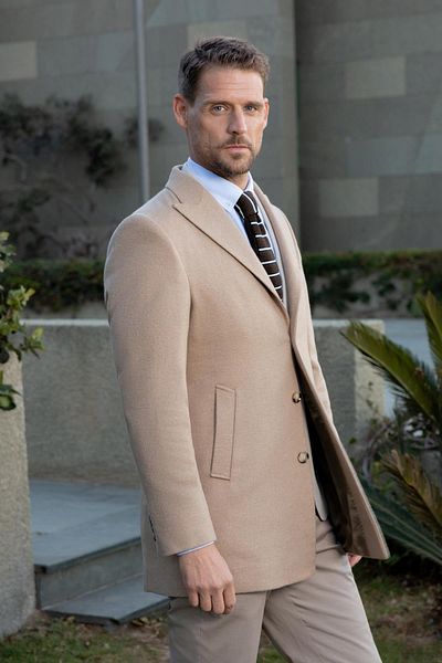 Morven Men's Beige Wool Dynamic Fit Pointed Collar Coat