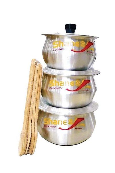 shane Shin Set of 3 Aluminum Pots with Lids and 4 Wooden Cooking Spoons