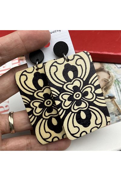 lor Large wooden earrings, traditional pattern