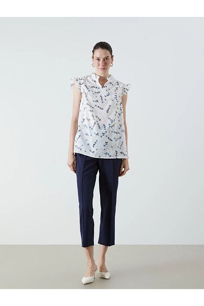 LC Waikiki Lcw Grace White Scoop Neck Floral Blouse