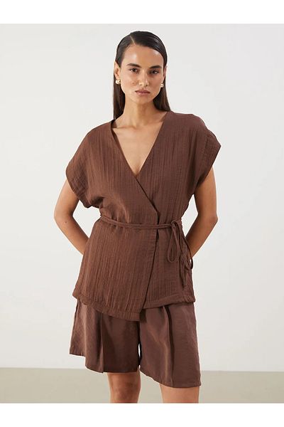 LC Waikiki Lcwaikiki Classic Brown Double Breasted Collar Textured Blouse