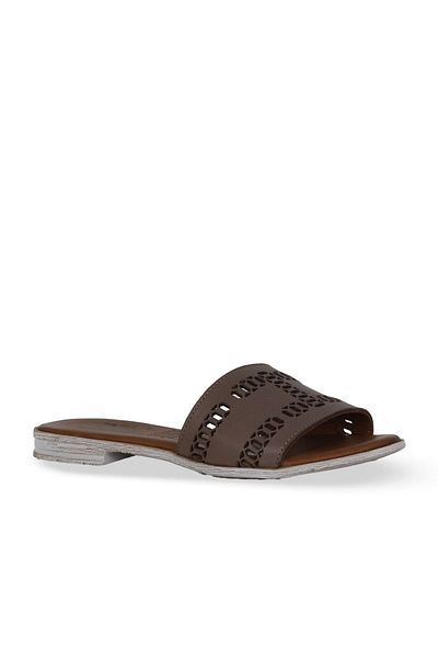 Bueno Shoes Gray Leather Women's Flat Slippers 01We2302