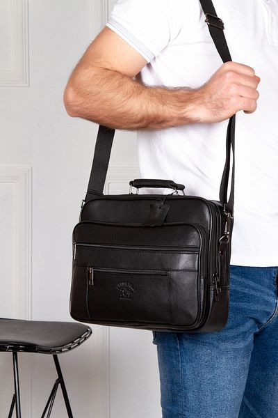 Newish Men's Black Genuine Leather Steel Case Shoulder and Hand Bag Battal Size
