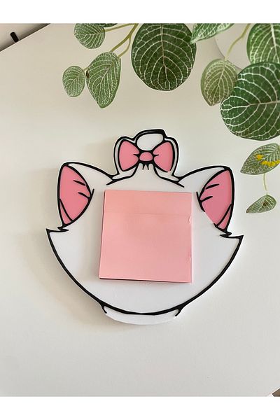 By Selen Suyolcu Marie Note Pad