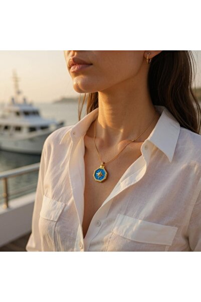 BuradaBuldun قلادة بوصلة من الزركون ذات طرف فولاذي - لون أصفر ذهبي مع حجر الف...