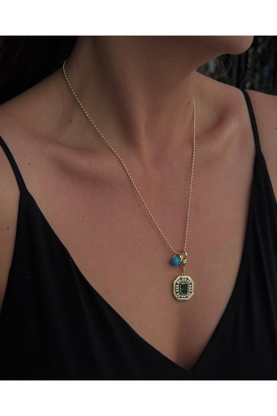 14K VİP Mavi Boncuk Charmlı Yeşil Taşlı Kolye (Serenay Kolyesi)
