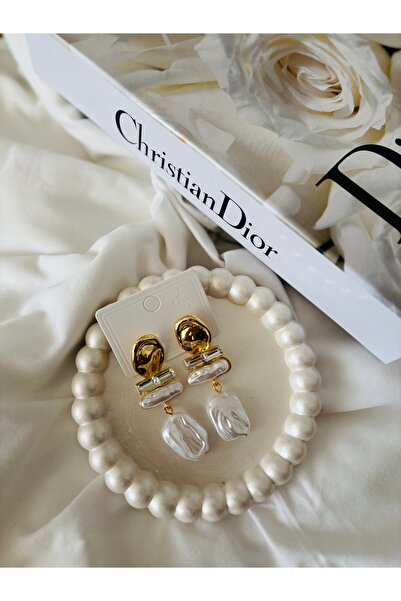 Home أقراط اللؤلؤ الأنيقة - أقراط اللؤلؤ الباروكية - أقراط أنيقة بتفاصيل ذهبية - أقراط ذهبية بتصميم متدلي - موديل عتيق