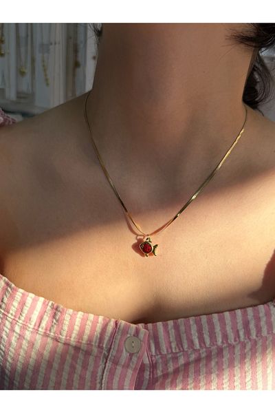 Evina Accessory Rouge Fish Necklace |   Steel