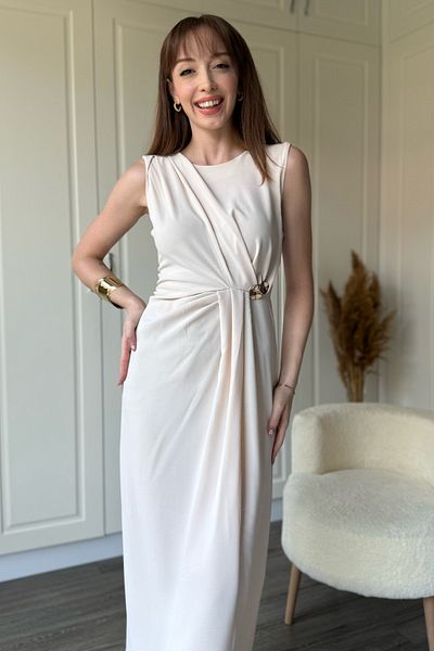 Dilay Gökoğlu Butik Beige Draped Dress with Accessory Detail and Slit