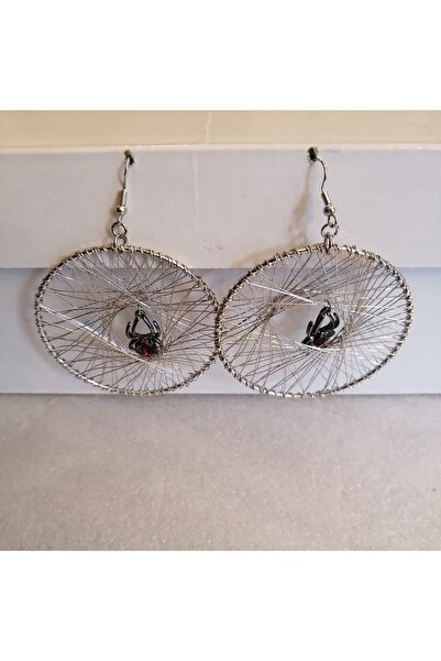 Butik Tülin Kadın otantik el yapımı gümüş metal büyük örümcek ağı sallantılı küpe çapı 6 cm