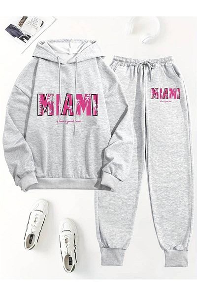 Hunors Sportswear & Company Women's Oversize Printed Relaxed Cut Winter Thick Sweatshirt and Jogger Tracksuit Set