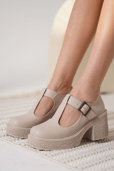 ripuvainen Kionna Women's Buckle Detailed Daily High Heeled Shoes - Beige