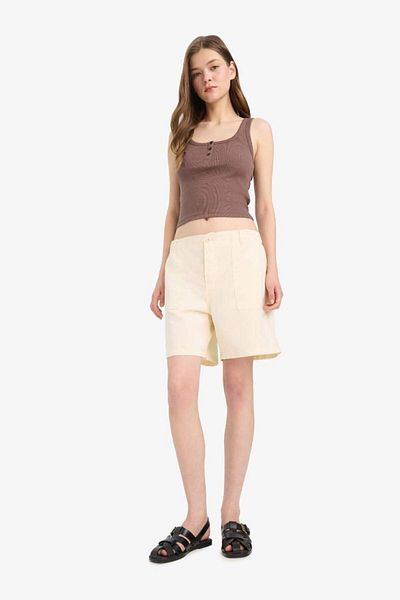DeFacto New Season Coool Normal Waist Short Leg Gabardine Shorts