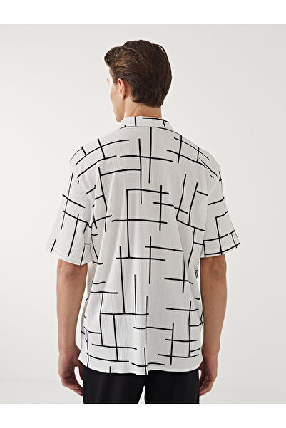 LC Waikiki Ανδρικό πουκάμισο με κοντό μανίκι με κανονική εφαρμογή