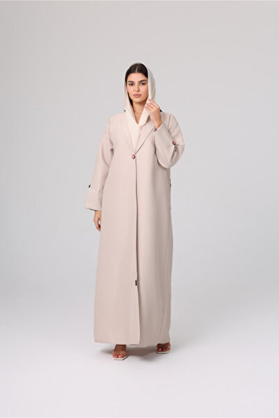 IKKXA عباية بتصميم بليزر وقصة مستقيمة