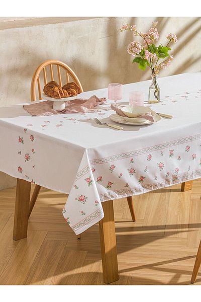 LC Waikiki Quality Parts from Celebi Store |   Flower Printed Tablecloth 150X200 cm