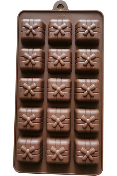 Generic Multi-Purpose Silicone Baking Mold with 12 Cavity Decorative Heart and Flower Patterns for Cakes