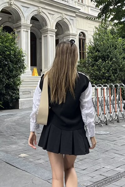 Bestway ve Diğeri Kare desenli v yaka süveter