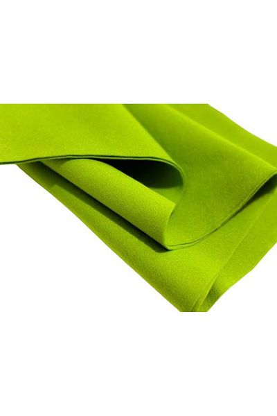 feltland Wool felt, soft 1mm, 40% wool-60% viscose, 50*180cm green