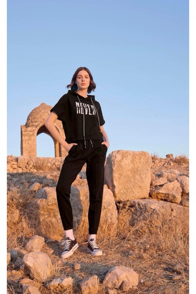 NightLove Tracksuit with Hood Monamise 23096