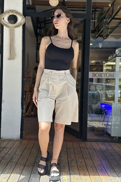 CurcunaShop Kadın Önden Çift Pileli Bermuda Şort