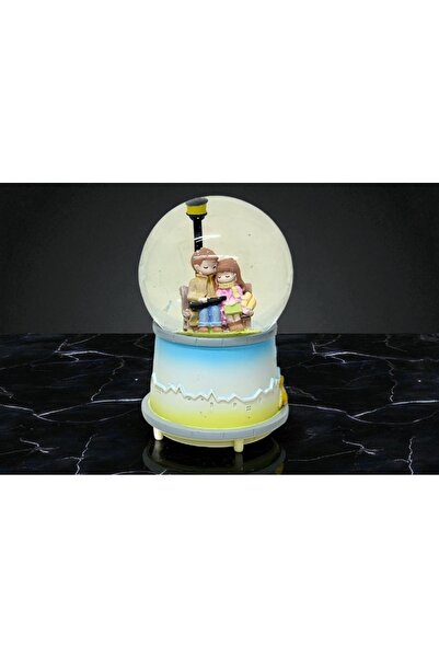 Kuzey Tacı Romantik Çift Temalı Işıklı Müzikli Kar Küresi - Sevgililere Özel Vip