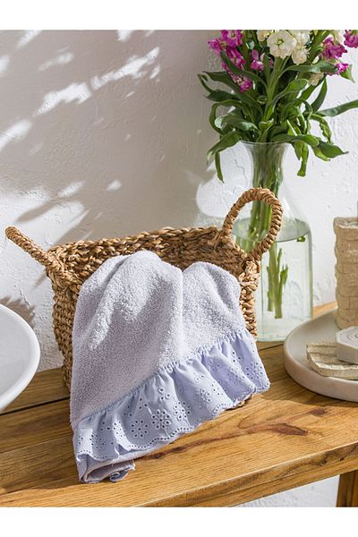 LC Waikiki Quality Parts from Celebi Store |   Green Ruffle Detailed Cotton Face Towel 50X80 cm