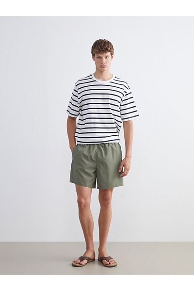 LC Waikiki Alegeri strălucitoare |   Pantaloni scurti de baie pentru bărbați de lungime scurtă kaki