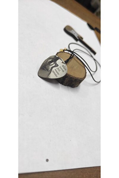 penakolik Kişiye Özel Tasarım Pena Kolye Sipariş Verdikten Sonra isim Belirti...