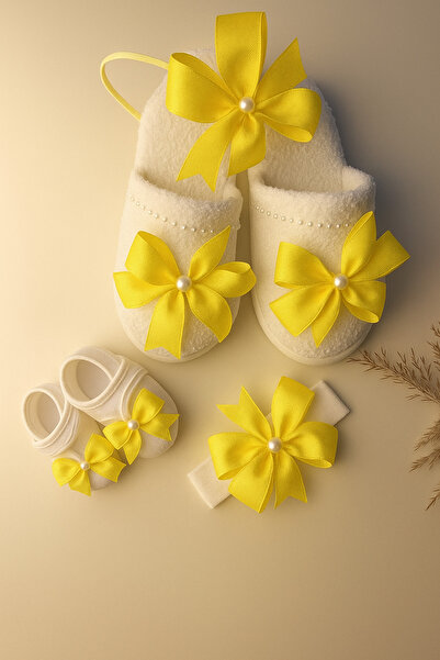 Massaltay Bow Mother Maternity Slippers, Crown, Baby Booties and Bandana Set of 4 – Stylish and Comfortable Hospital Exit