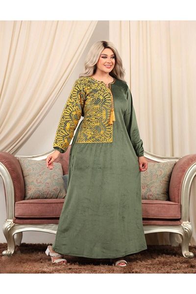 Generies High quality velvet Arabic jalabiya with a wonderful design
