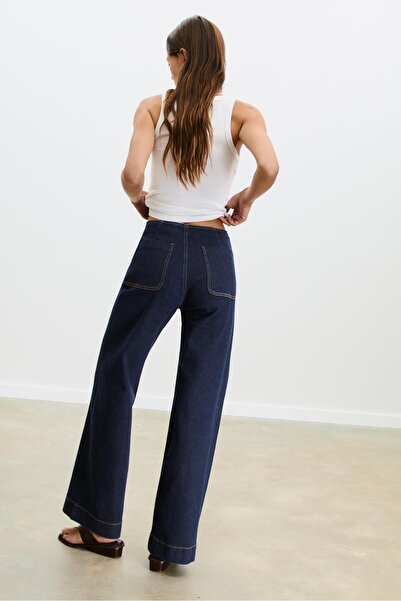 Stradivarius D77 Minimalist jeans with pockets