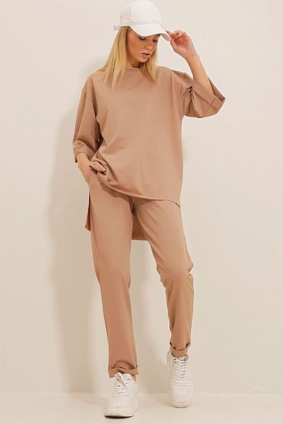 VAGGON Women's Koyubej Crew Neck Side Slit T-Shirt and Double Pocket Pants Crepe Knitted Suit Vgn-X10464