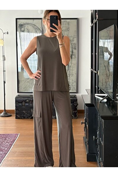 BASE Tekstil طاقم الرقبة بلا أكمام بلوزة