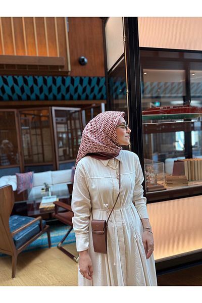Lunora Vera Twill Silk Scarf