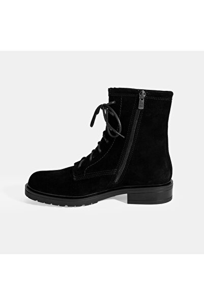 Desa Kadın Siyah Bağcık Detaylı Süet Bot