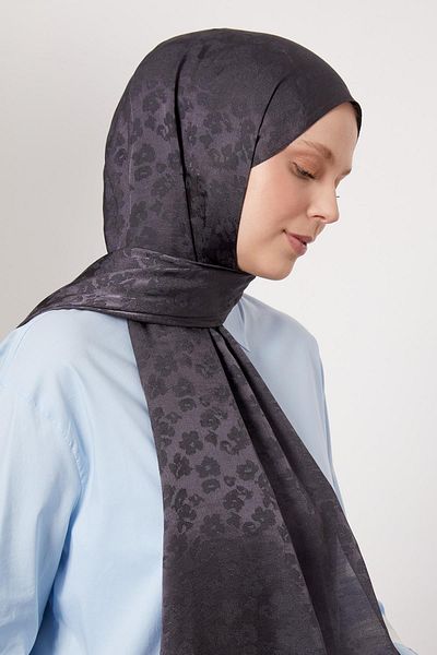 Levidor Anthracite Leopard Pattern Italian Jacquard Shawl