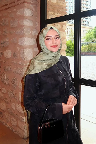 Levidor Green Ethnic Pattern Italian Jacquard Shawl