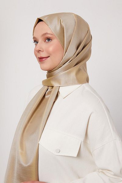 Levidor Beige Silk Shawl