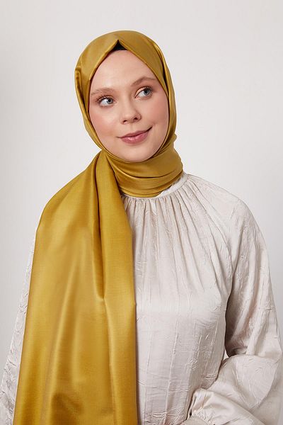 Levidor A.Green Silk Shawl