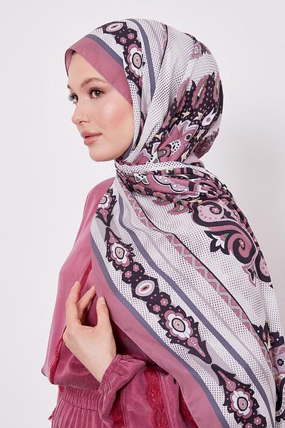 Levidor Rose Edge Speckle Pattern Indian Silk Shawl
