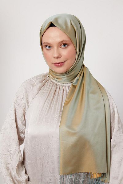 Levidor A.Mink Silk Shawl