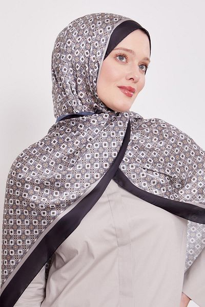 Levidor Black Square Pattern Indian Silk Shawl