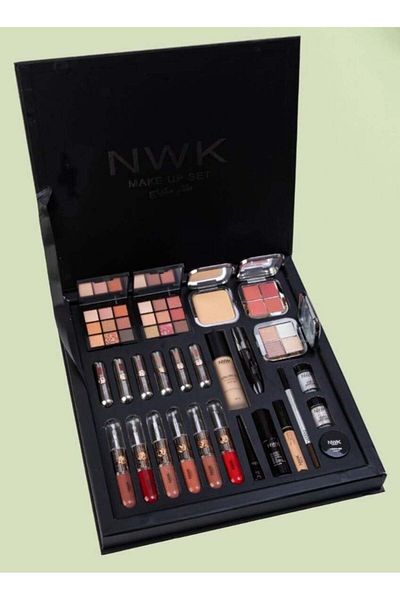 NK Makeup Kit in Luxury Box