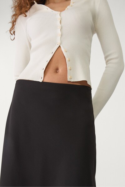 Stradivarius Dökümlü midi katlı etek