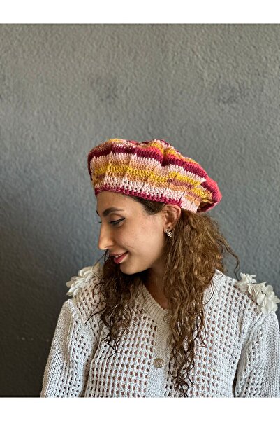 Gönülden Tasarım Hand Knitted French Painter Women's Beanie