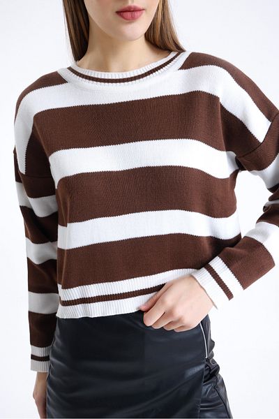 sole stories Women's Premium Soft Texture Crew Neck Striped Long Sleeve Crop Sweatshirt