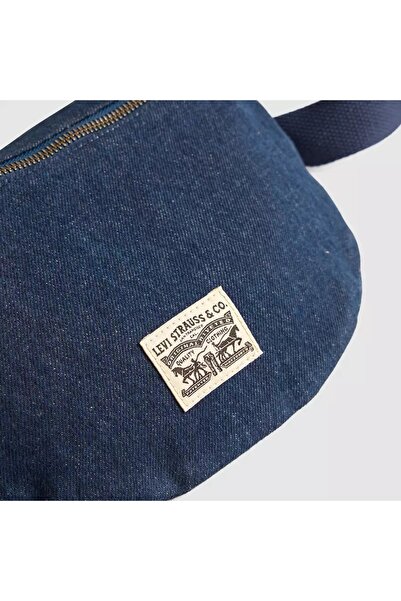 Levi's Devon Crossbody Bag